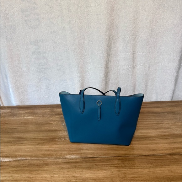 Kate Spade Vibrant Blue Leather Tote Bag with Structured Design
